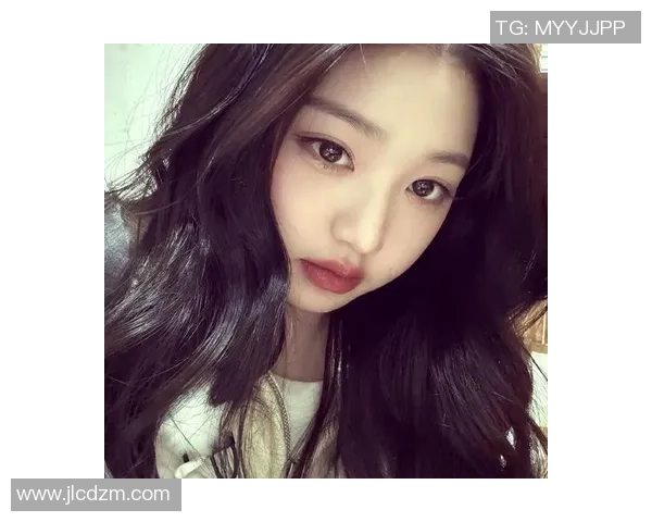 张元英：从青涩少年到国际足球明星的成长之路与辉煌成就